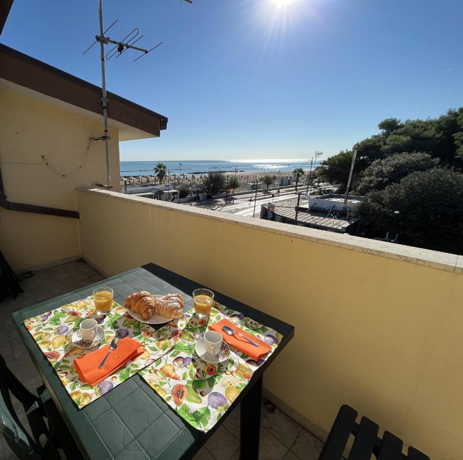 Ferienwohnung Sunrise Beach House Montesilvano Marina Exterior foto